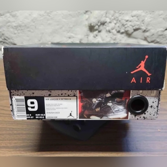 Air Jordan Retro LS 'Oreo' Men's Size 9 - Picture 6 of 7